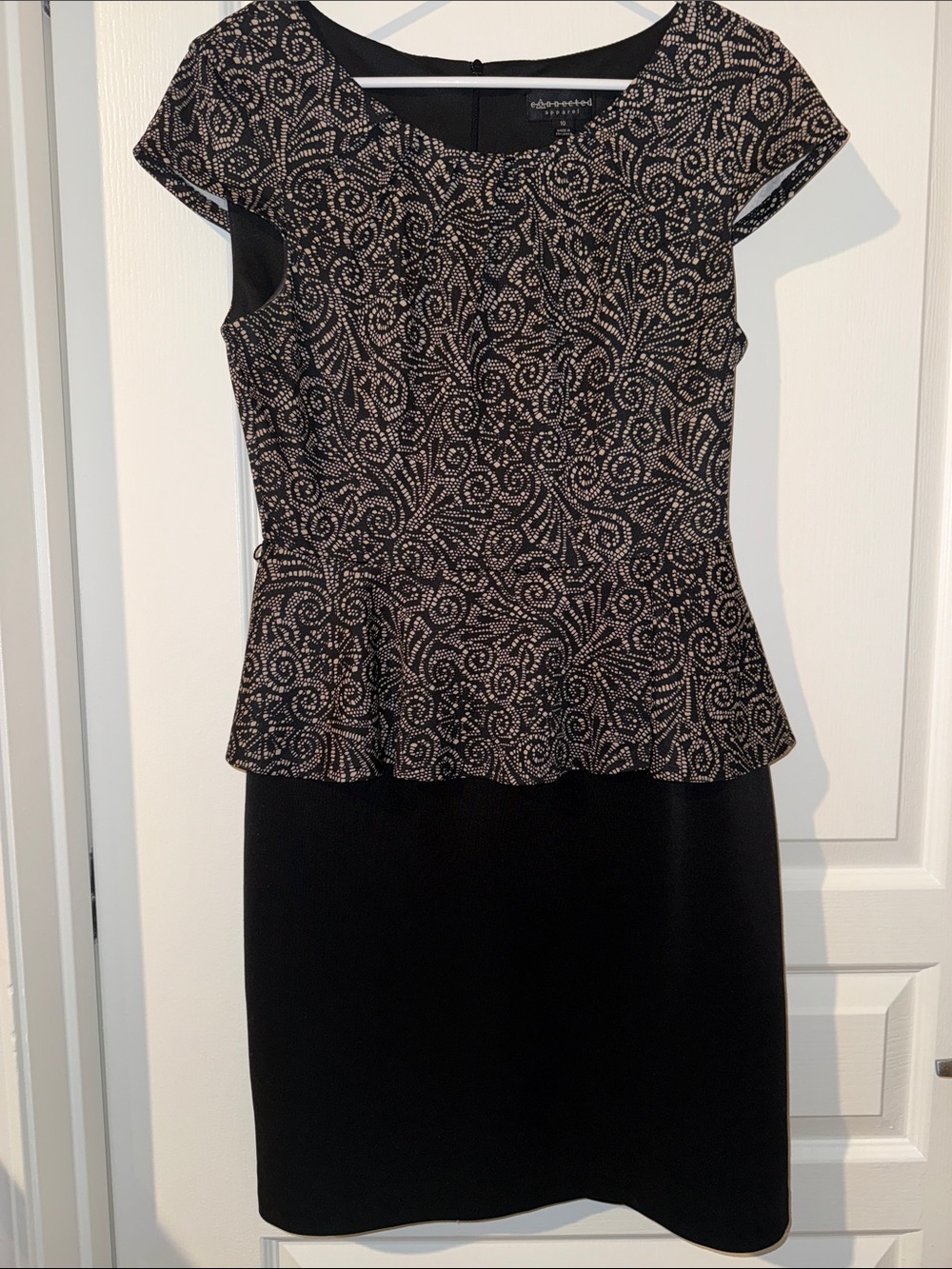 Black & Gold Patterned Peplum Skirt - Classic Women's Dress